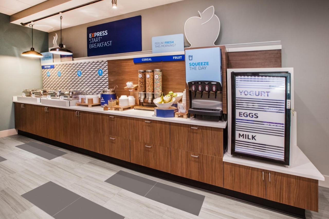 Holiday Inn Express - Dallas Downtown By Ihg Εξωτερικό φωτογραφία